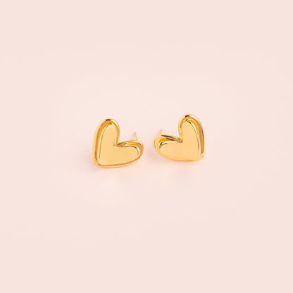 Aretes Love