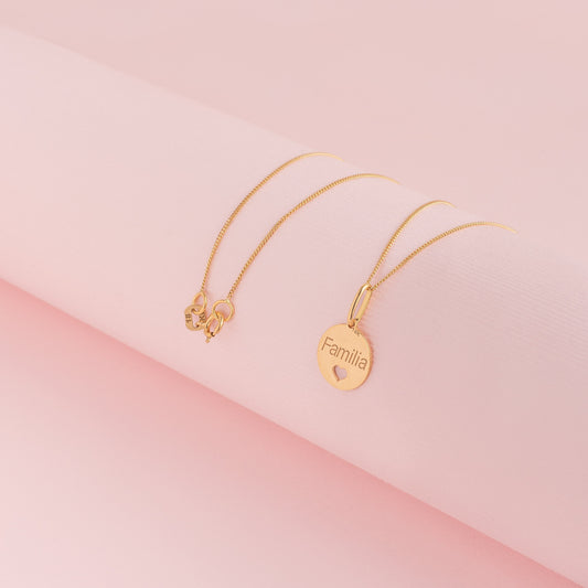 Dije Plaquita Oro 18k (precio no incluye cadena)