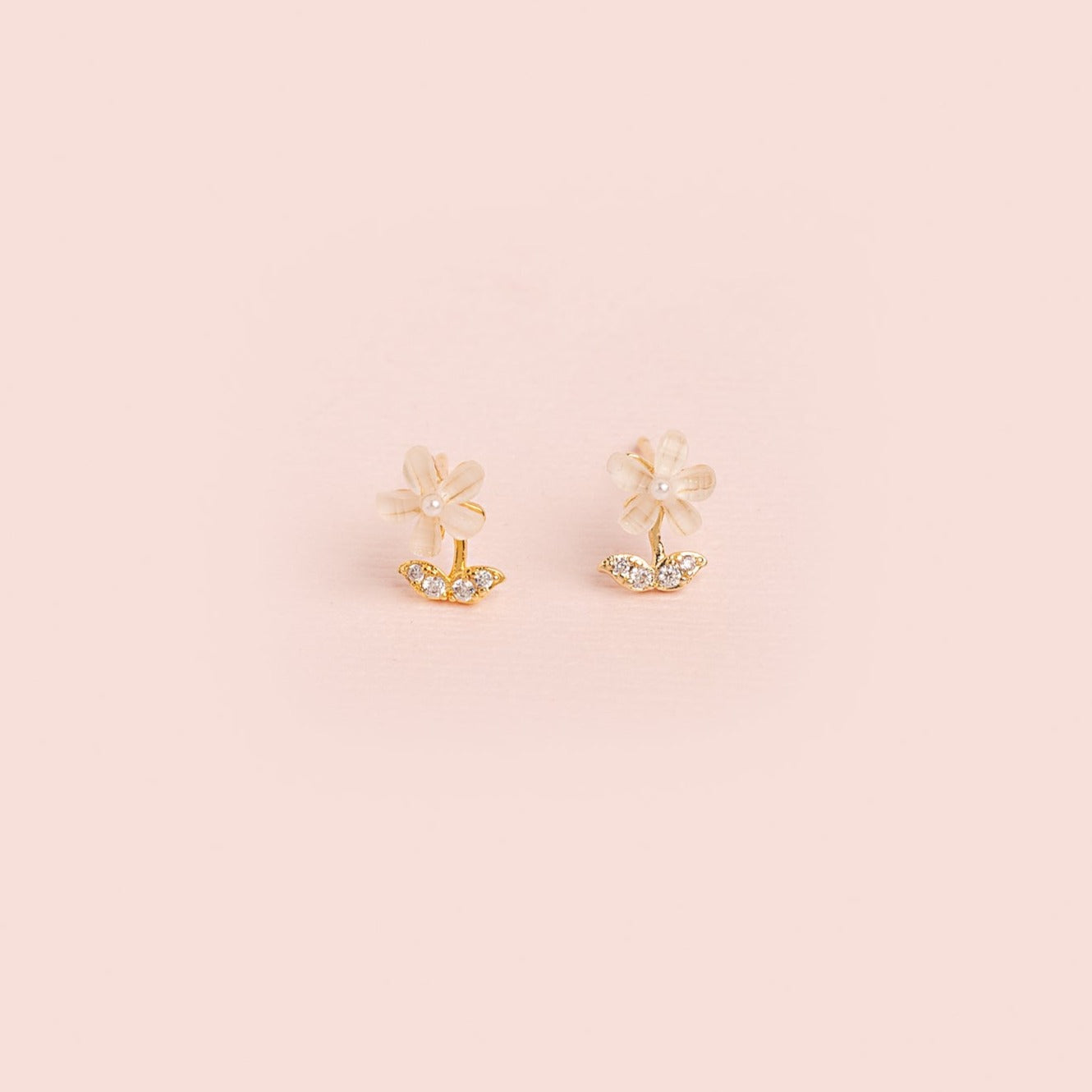 Aretes Flor Blanca